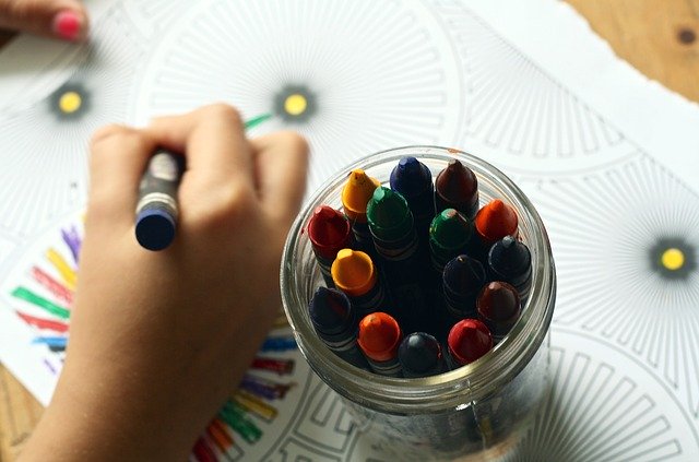 child_crayons